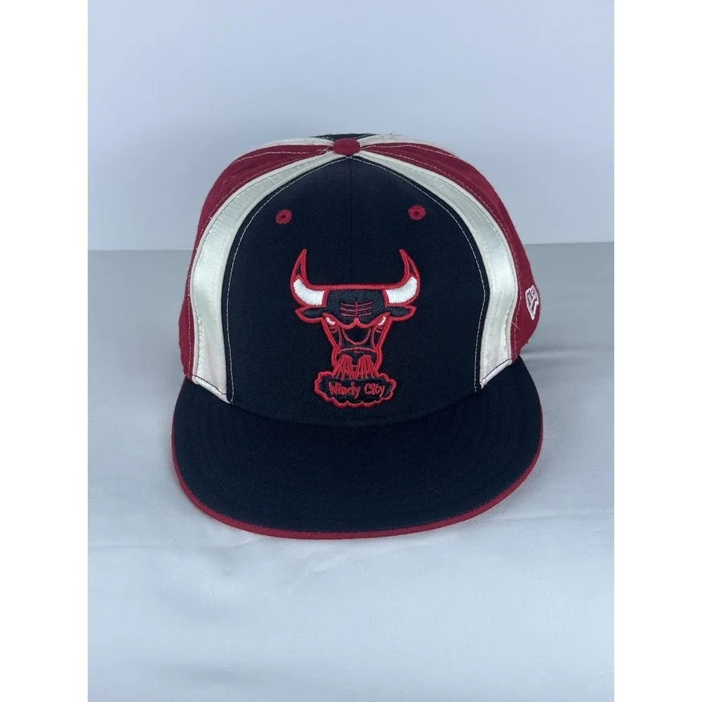 Chicago Bulls Windy City Pinwheel New Era Fitted Hat Size 7 3/4 NBA Basketball